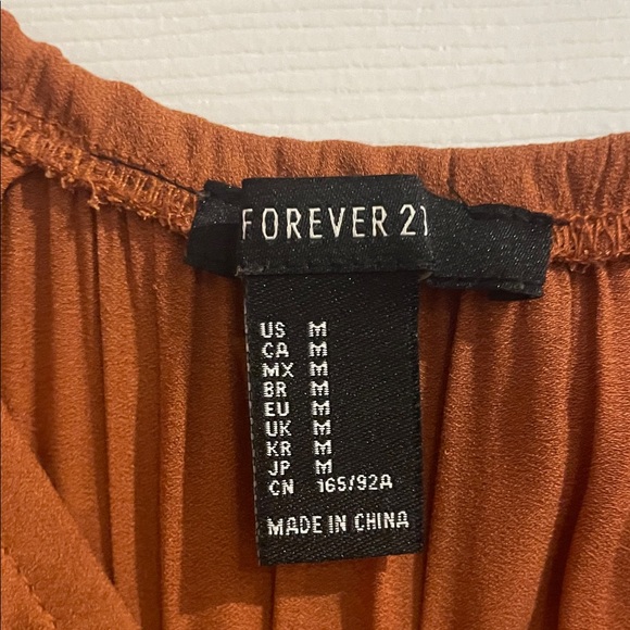 Off-Shoulder Brown Maxi Dress - Picture 4 of 4